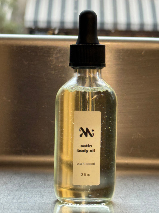 skin scent • satin body oil